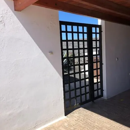 Stunning Views Private 5 Mins To Town Shops Playa Blanca (Lanzarote)