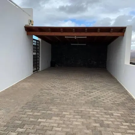 Villa Stunning Views Private 5 Mins To Town Shops Playa Blanca (Lanzarote)